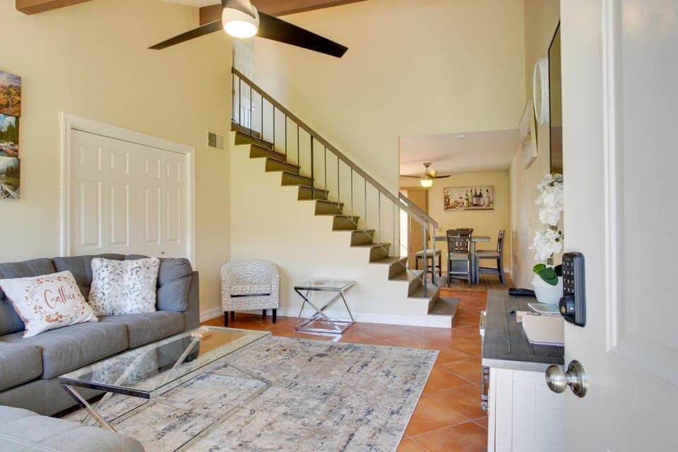 Townhome w/ Pool Access, Near Dtwn Palm Springs! House in Cathedral City