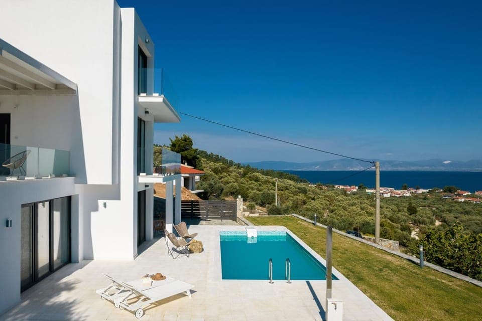 Balcony/Terrace, Pool view, Swimming pool