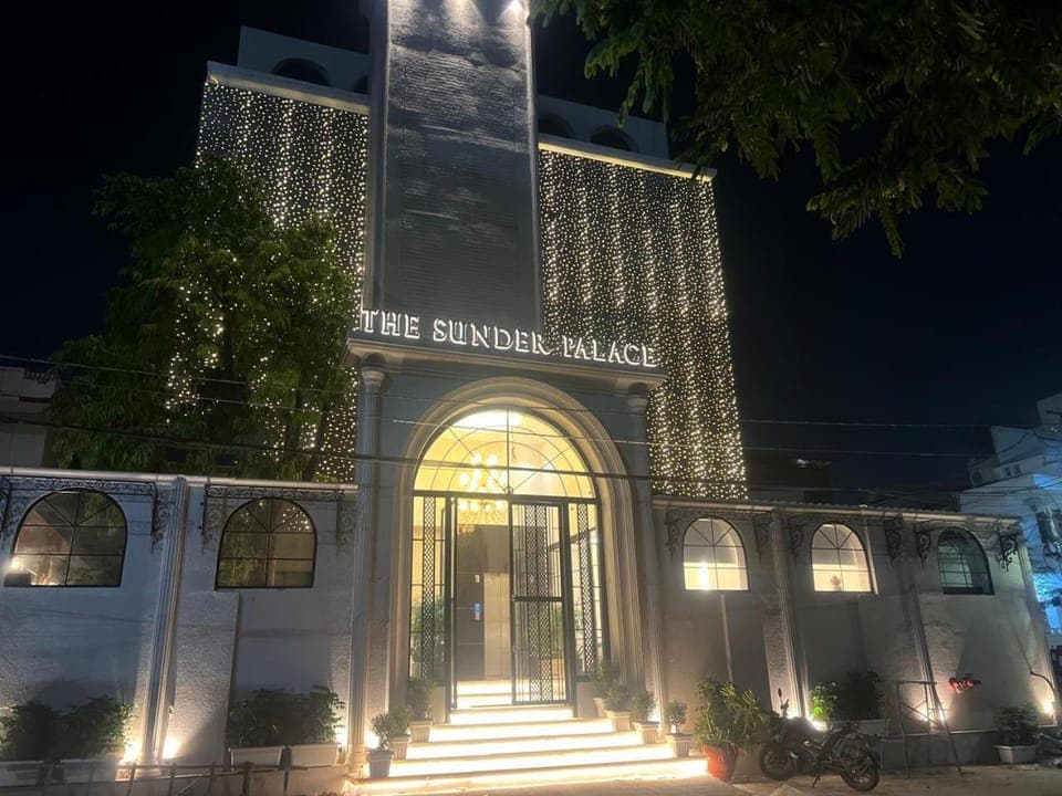 Property building, Facade/entrance