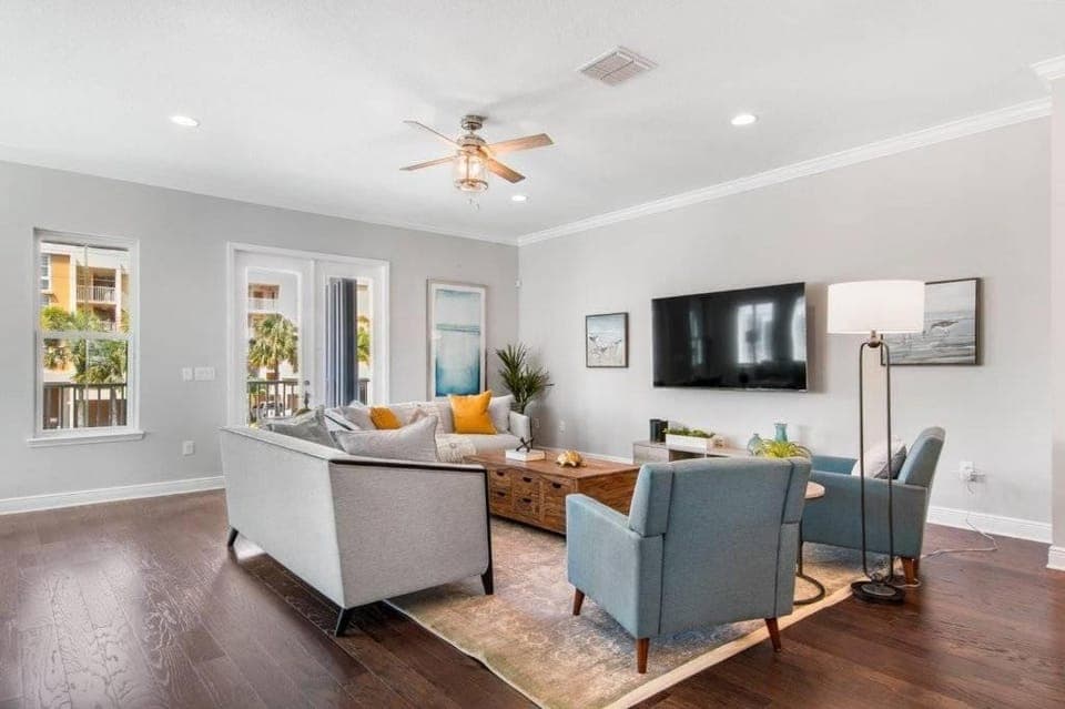 The Tides Beach House House in North Redington Beach