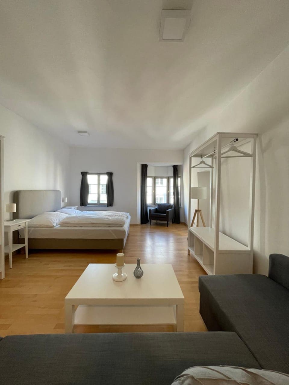 Bed, Living room, Photo of the whole room, Bedroom