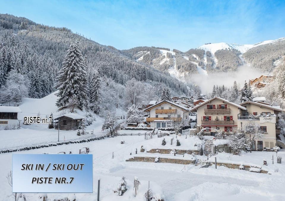 Property building, Skiing