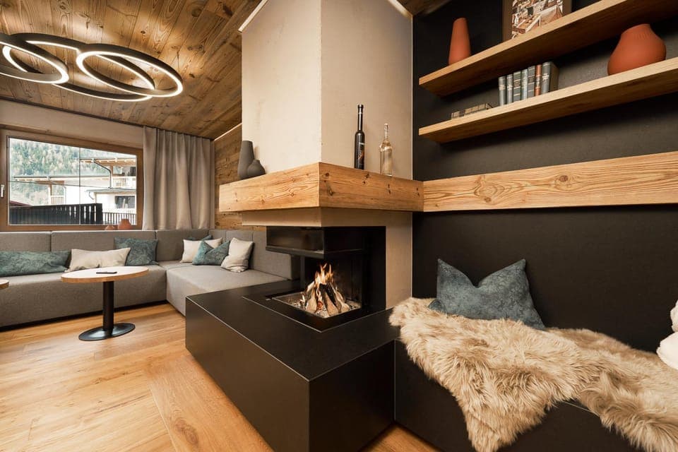 Living room, fireplace