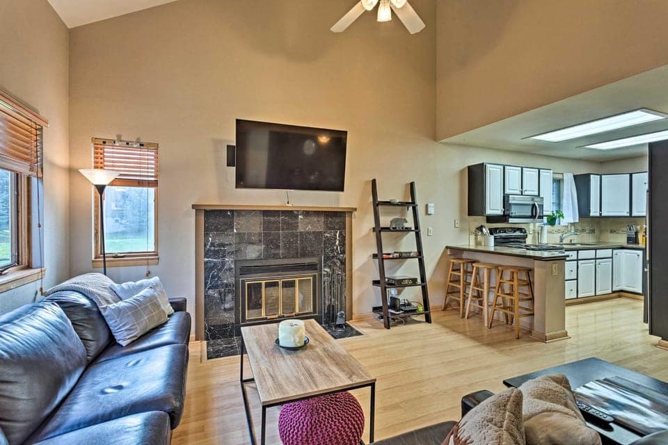 Cozy Edwards Townhome: 6 Mi to Beaver Creek! House in Edwards