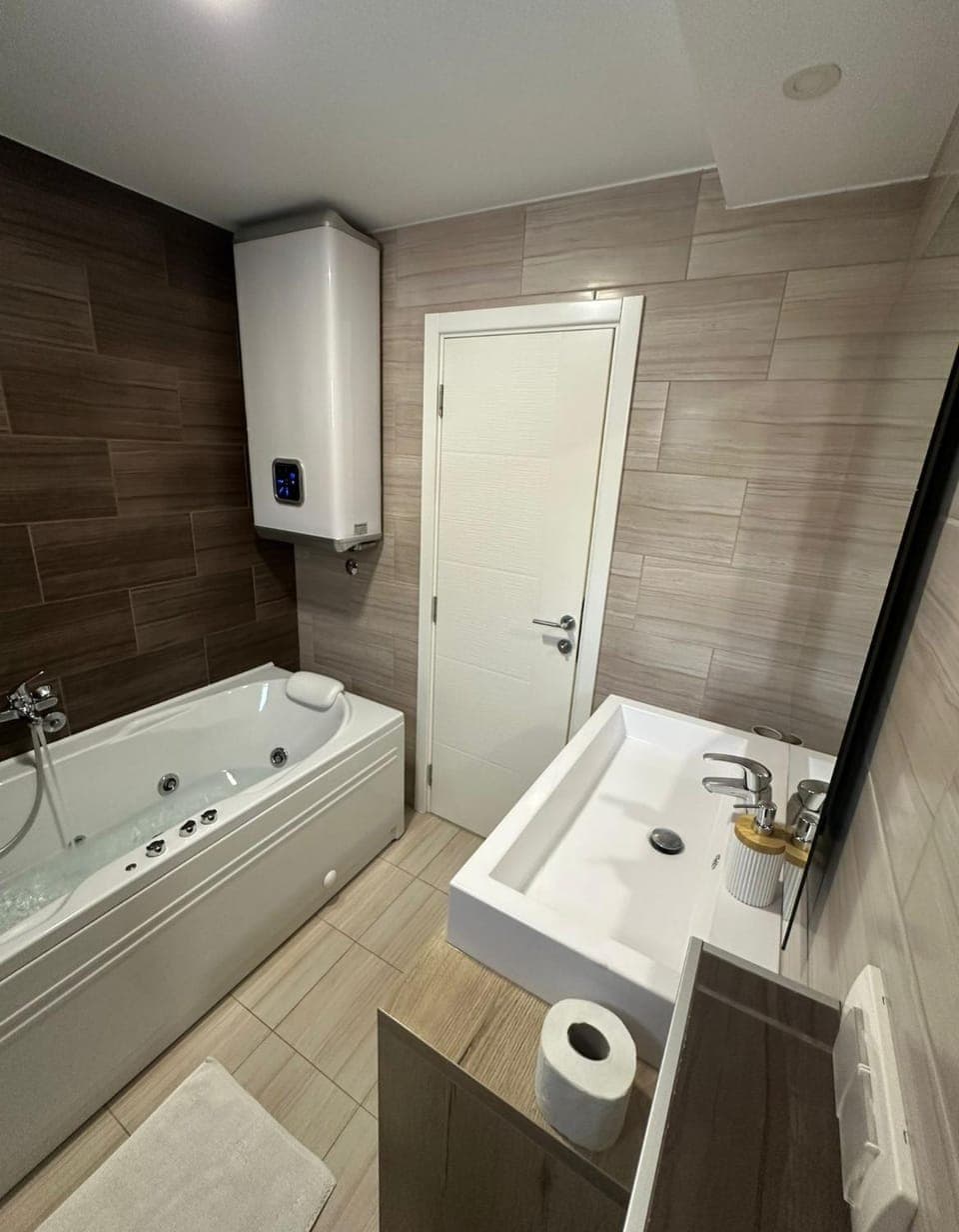 Hot Tub, Bathroom, Bath