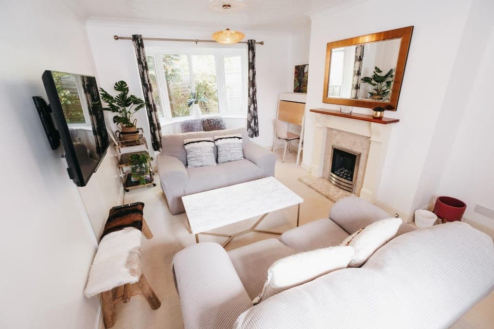 Living room, Seating area, flat iron