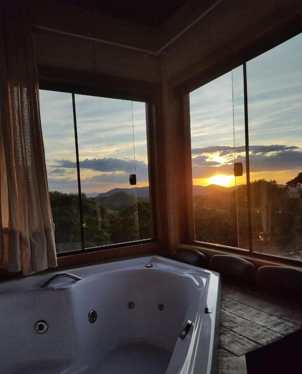 Hot Tub, Bathroom, Mountain view, Sunset