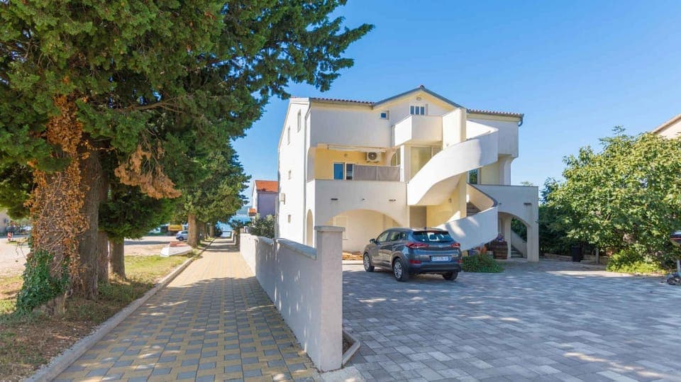 Property building, Summer, Beach