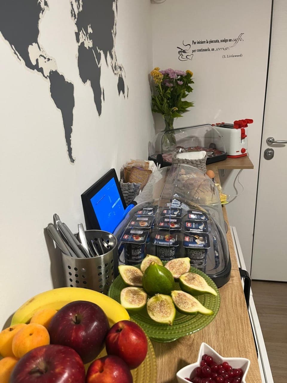 Food and drinks, Food, Buffet breakfast