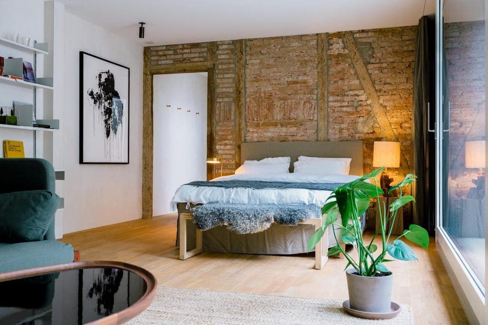 Bed, Photo of the whole room, Bedroom