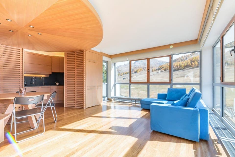 Kitchen or kitchenette, Living room, Dining area