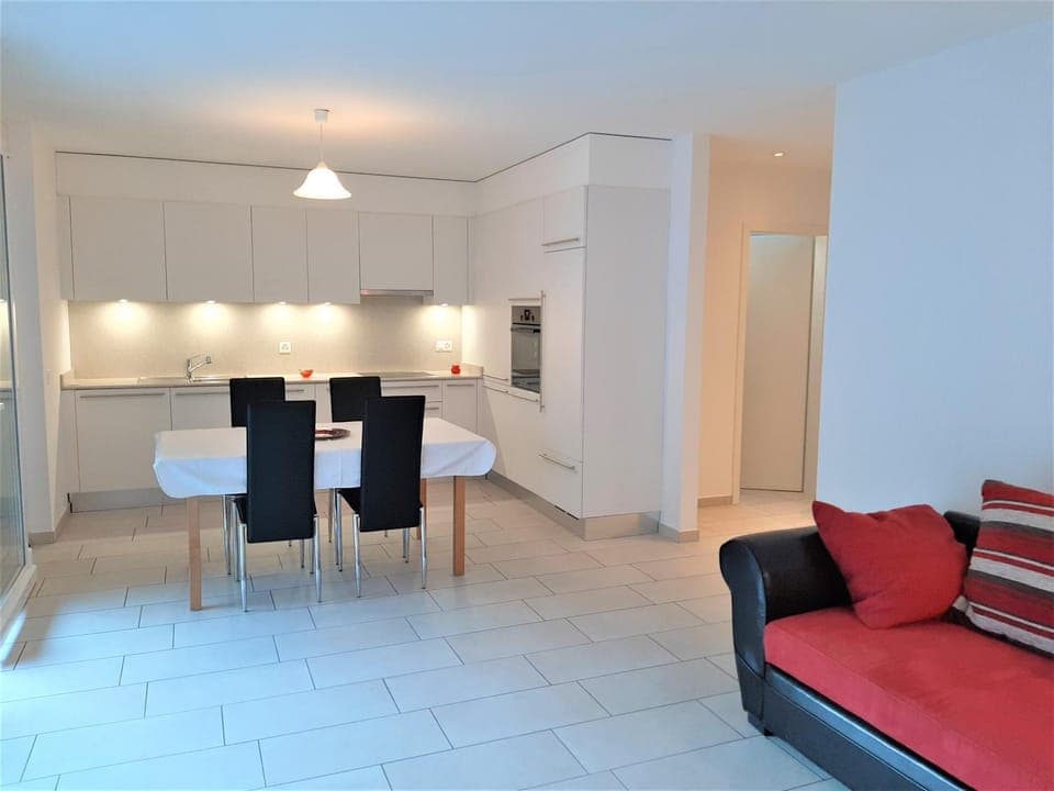 Day, Kitchen or kitchenette, Living room, Seating area, Dining area