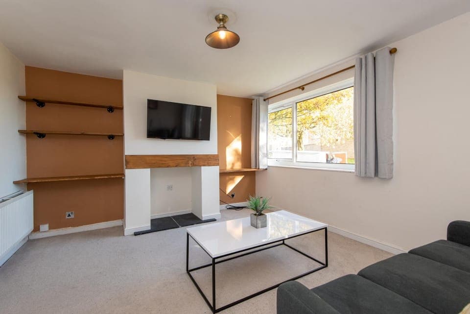 TV and multimedia, Living room, Seating area