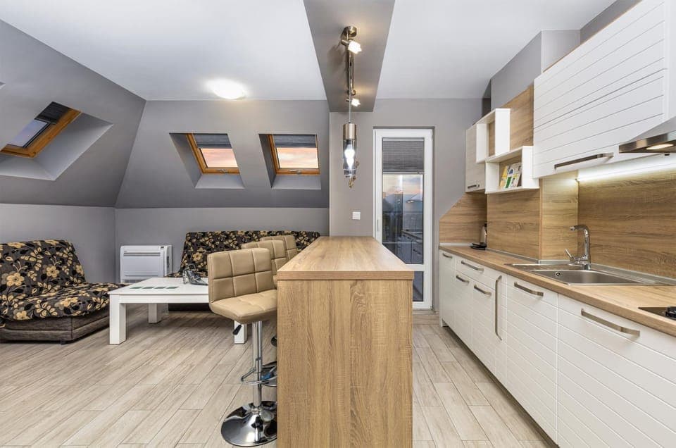 Kitchen or kitchenette, Living room