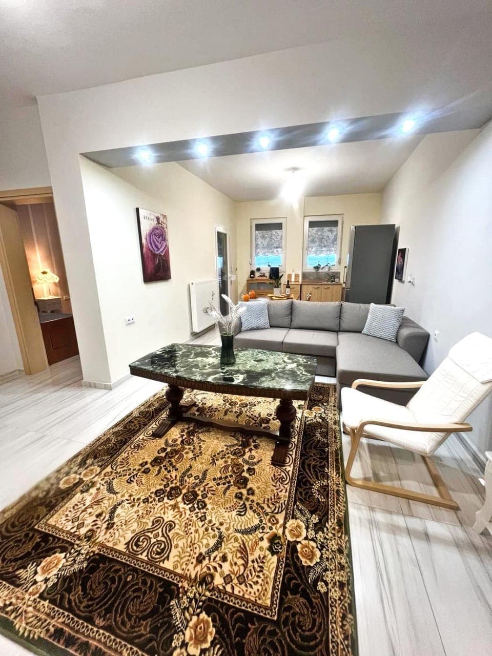 Living room, Seating area