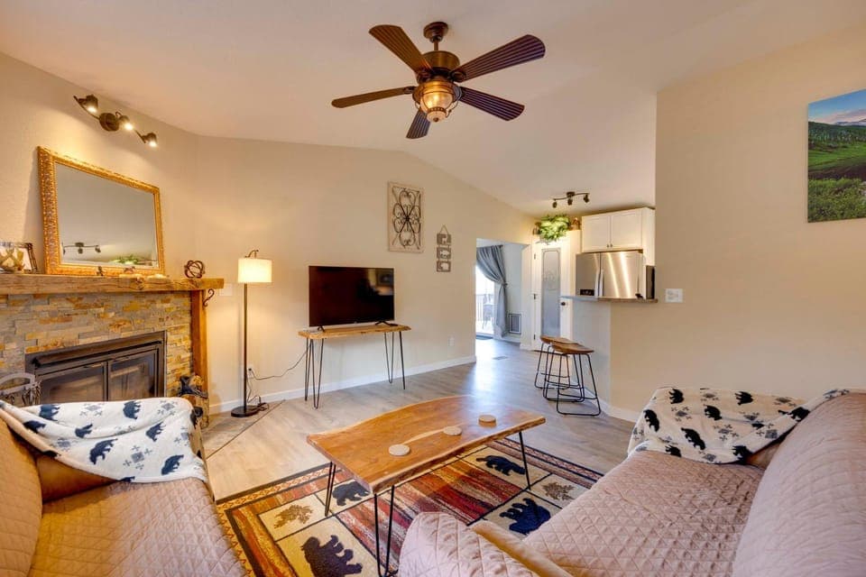 Comforting Woodland Park Home with Fire Pit! House in Woodland Park