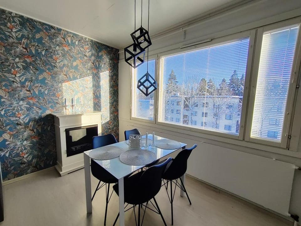 Living room, Seating area, Dining area