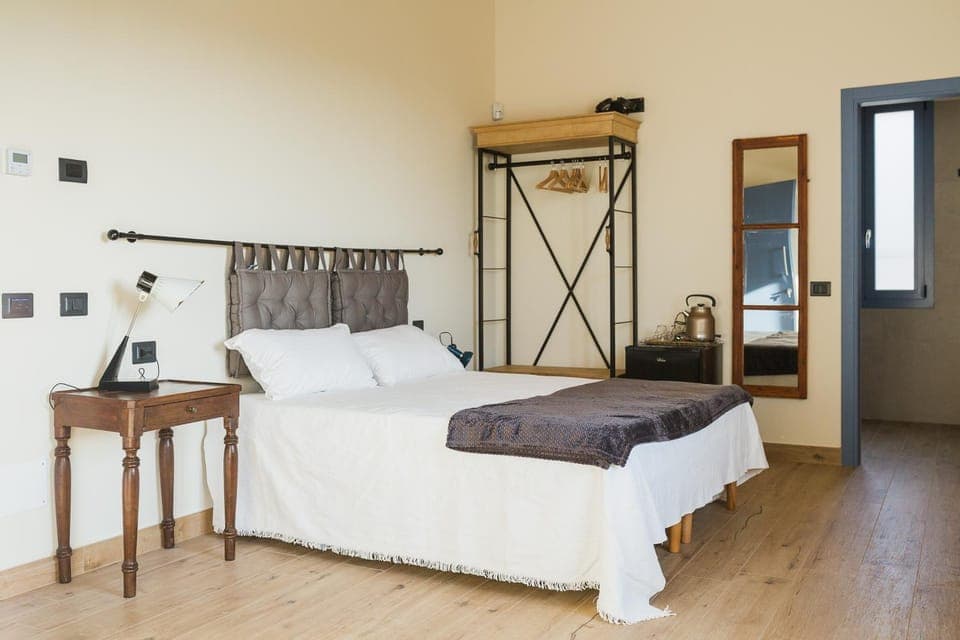 Bed, Facility for disabled guests, internet, acessibility, air conditioner