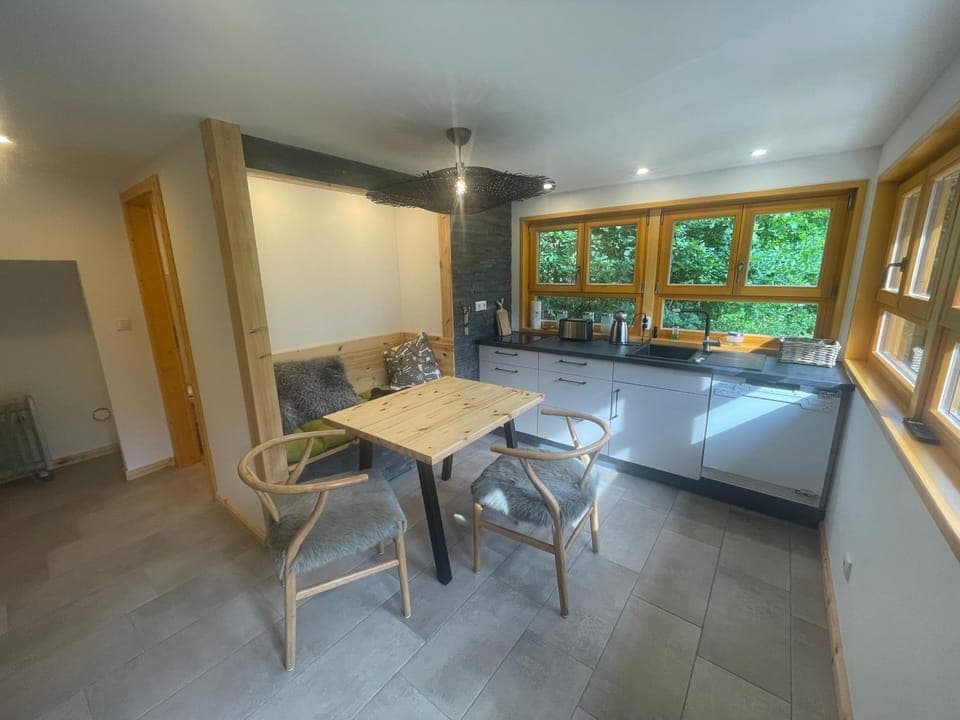 Kitchen or kitchenette, Living room