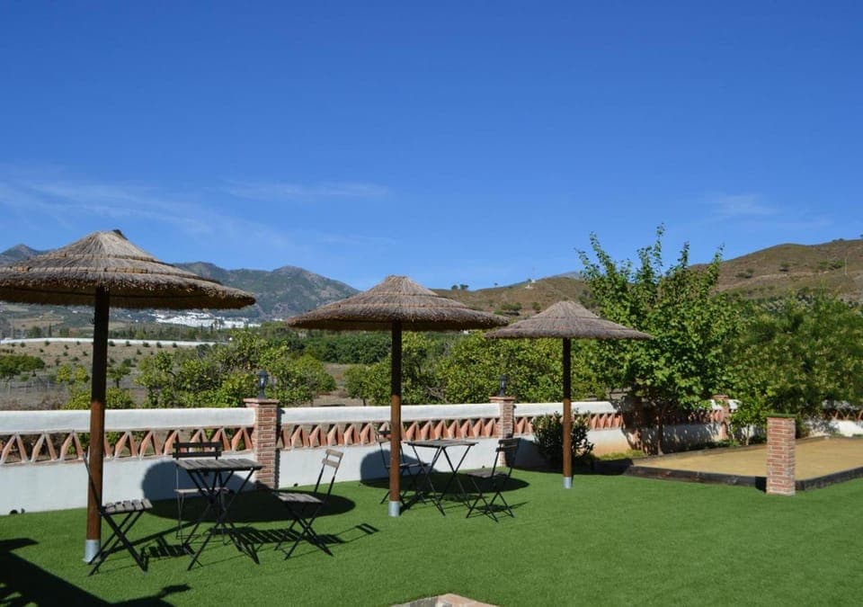 Garden, Entertainment