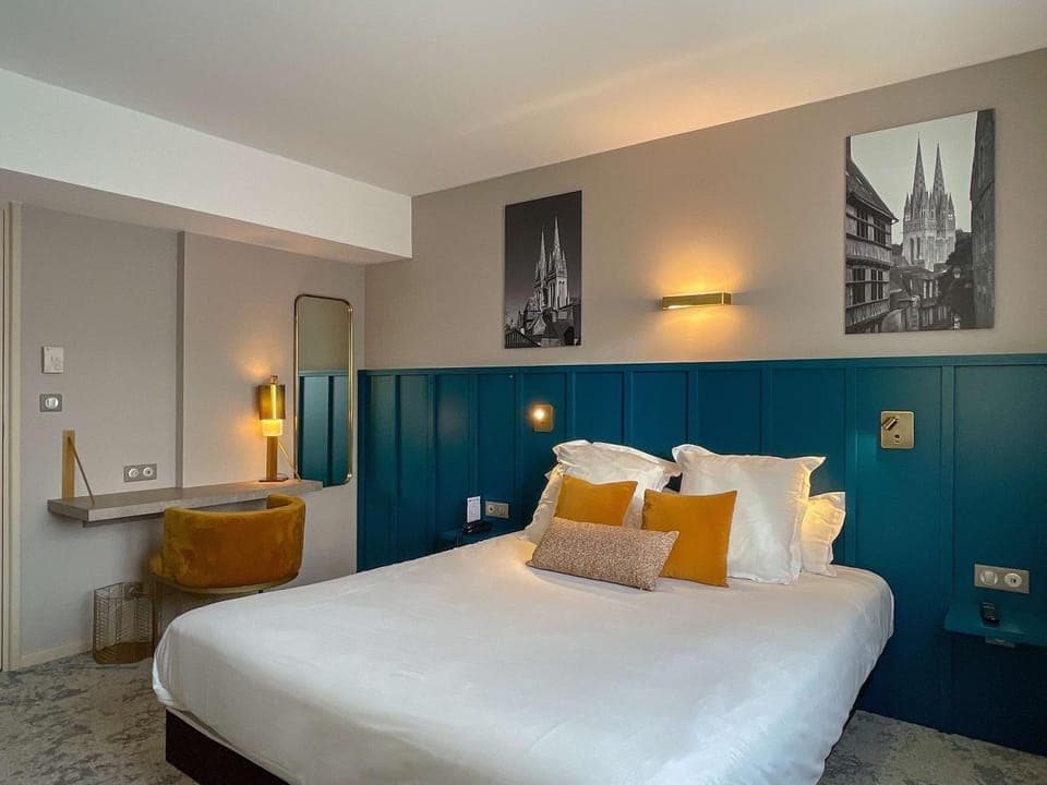 Photo of the whole room, On site