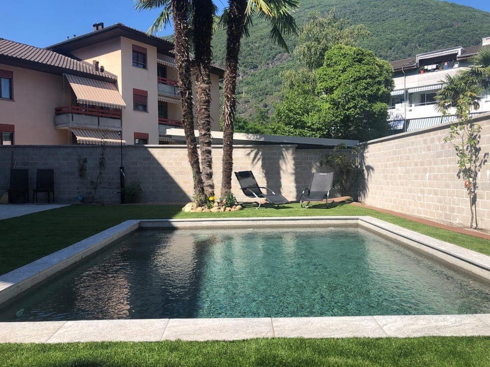 Swimming pool