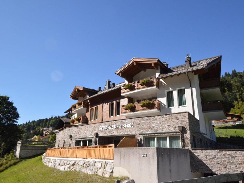 Property building, Summer