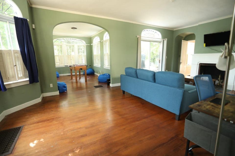 TV and multimedia, Living room, flat iron