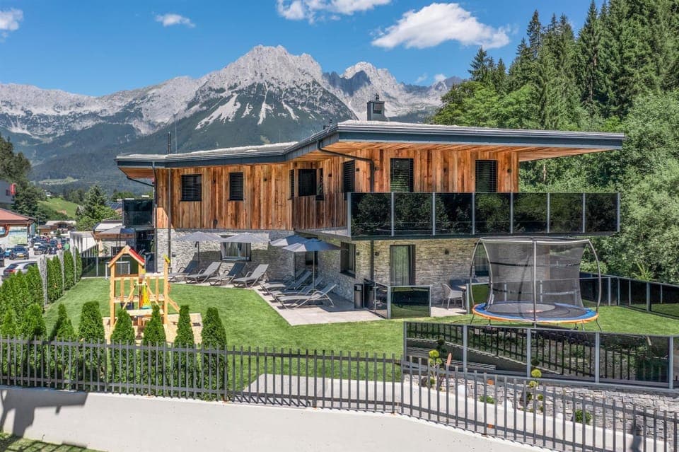 Property building, Day