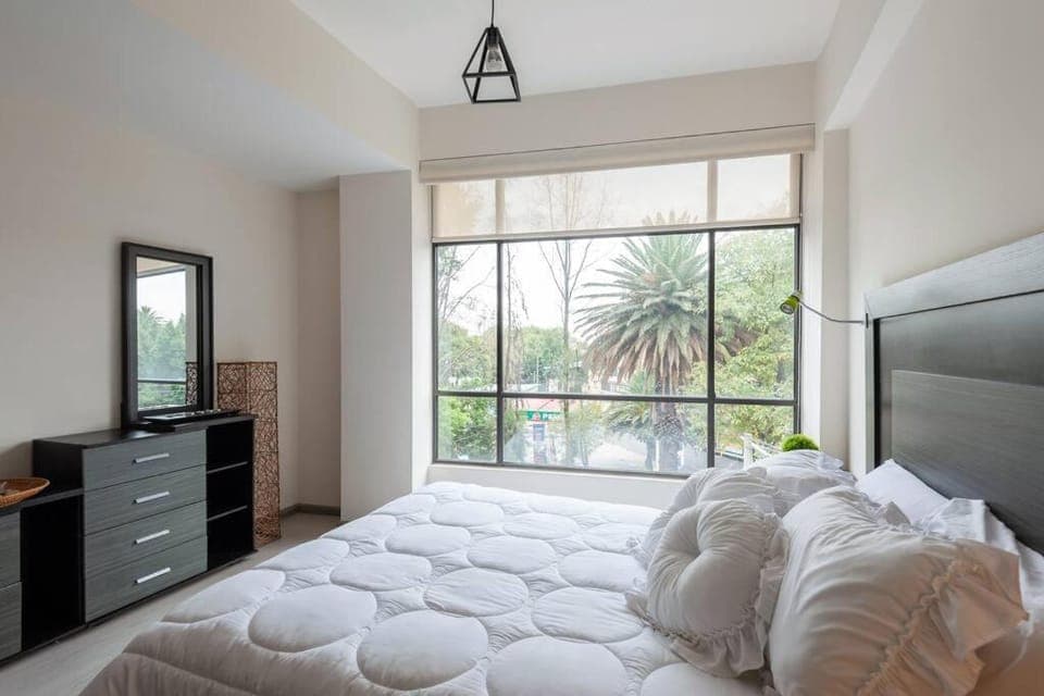 Bed, Photo of the whole room, Bedroom, City view, Garden view, Mountain view, Quiet street view