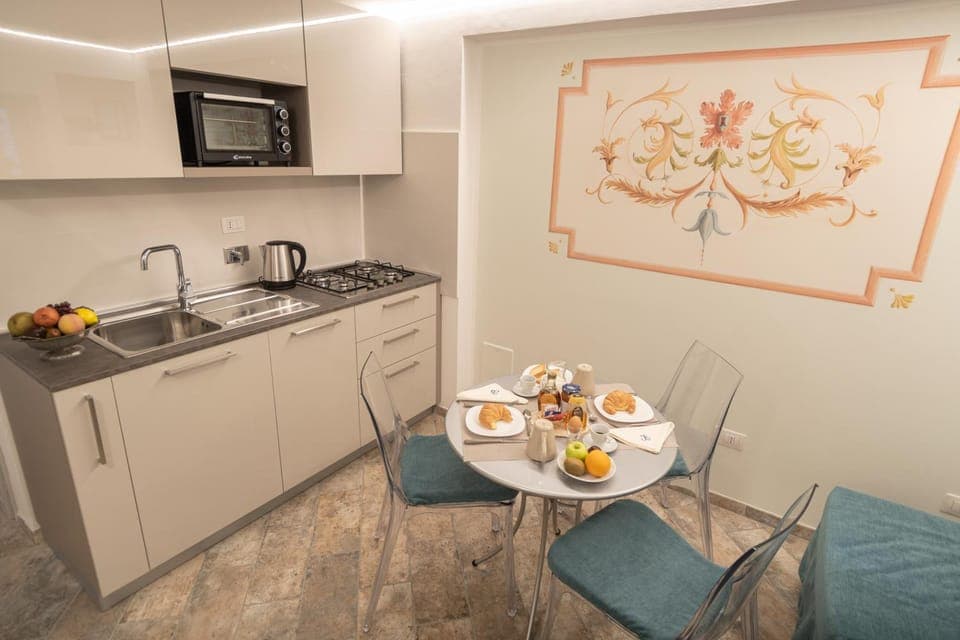 Kitchen or kitchenette, Living room, Dining area