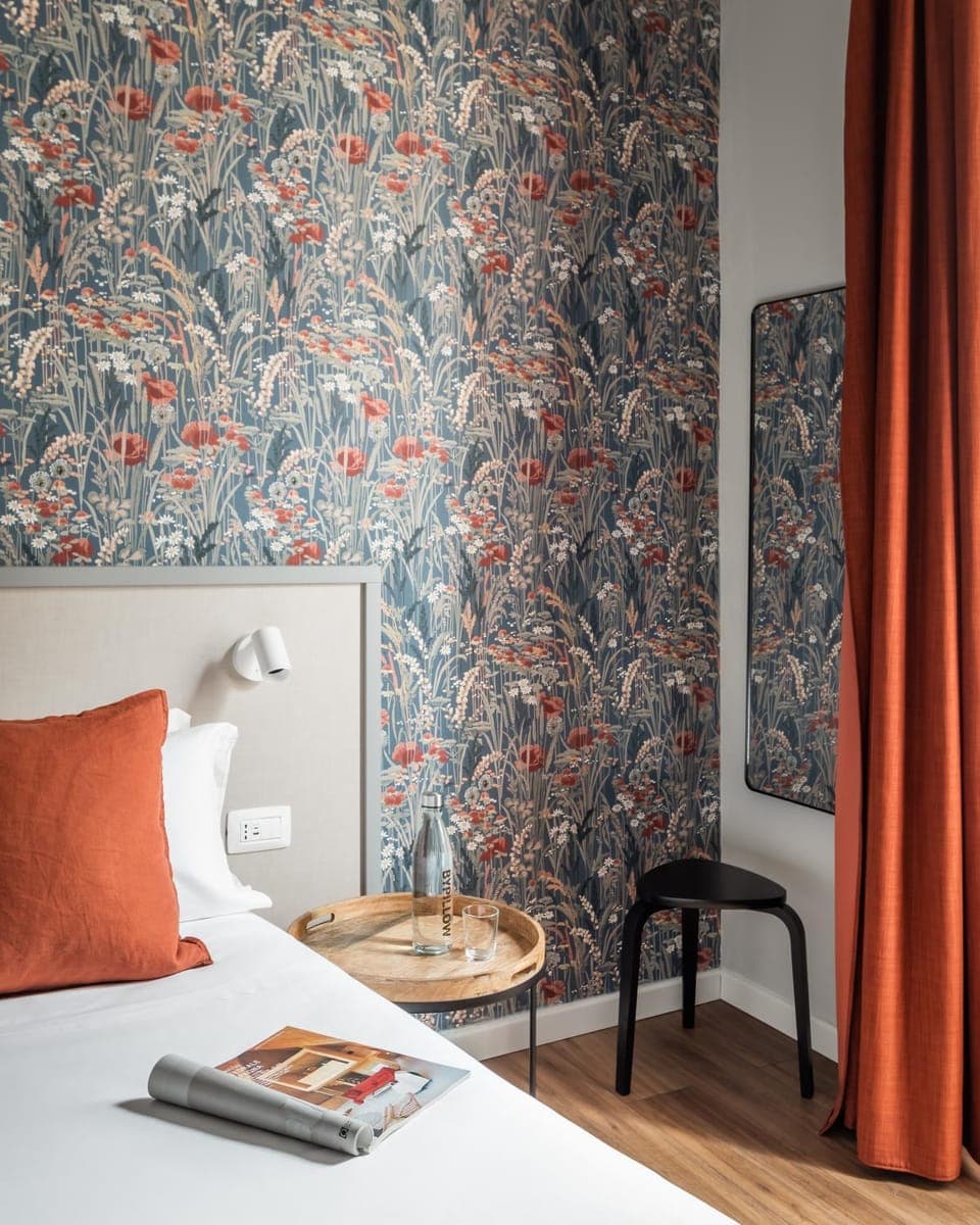 Bed, Decorative detail, Bedroom, internet