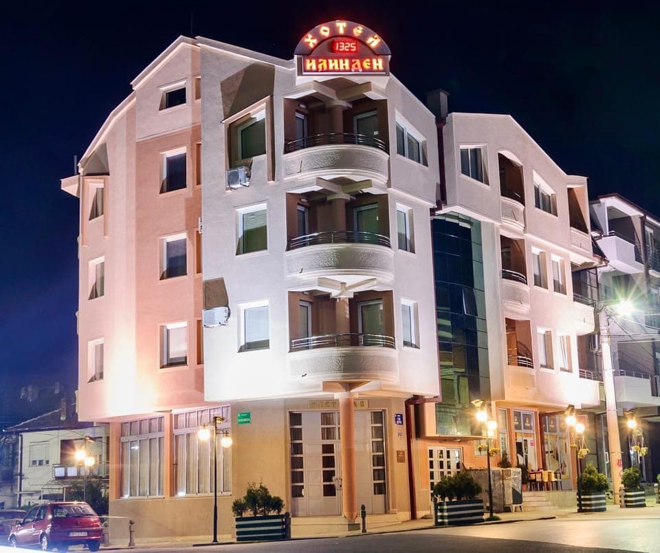 Property building, City view, Street view, Location, Parking