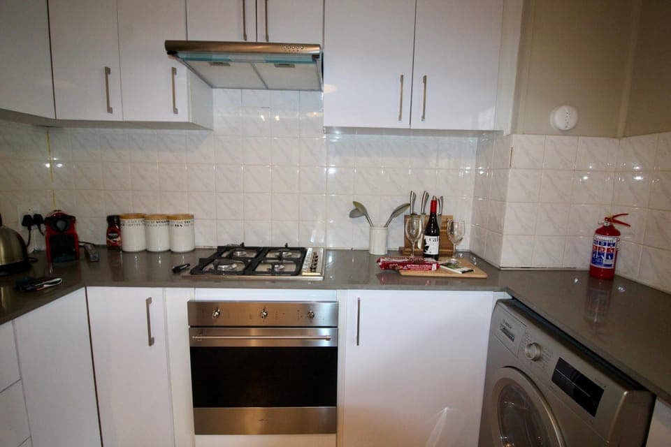 Coffee/tea facilities, Kitchen or kitchenette, dishwasher, minibar, pet friendly, stove, toaster, washing machine