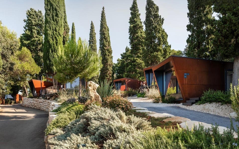 Natural landscape, Garden view