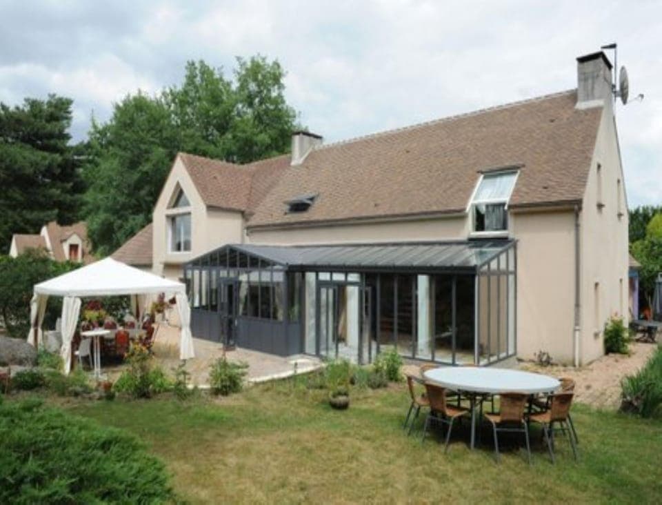 Property building, Facade/entrance, Garden