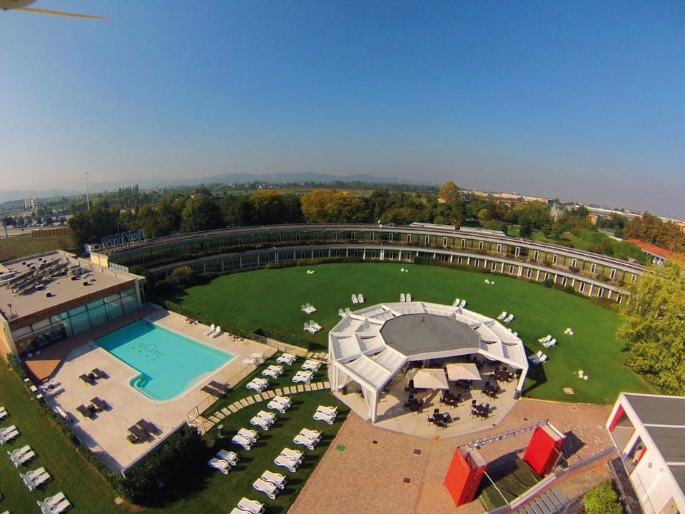 Property building, Bird's eye view