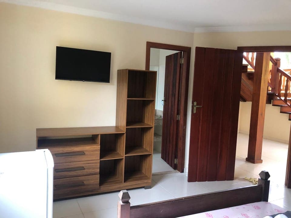 Bed, TV and multimedia, Photo of the whole room, Bedroom, wardrobe