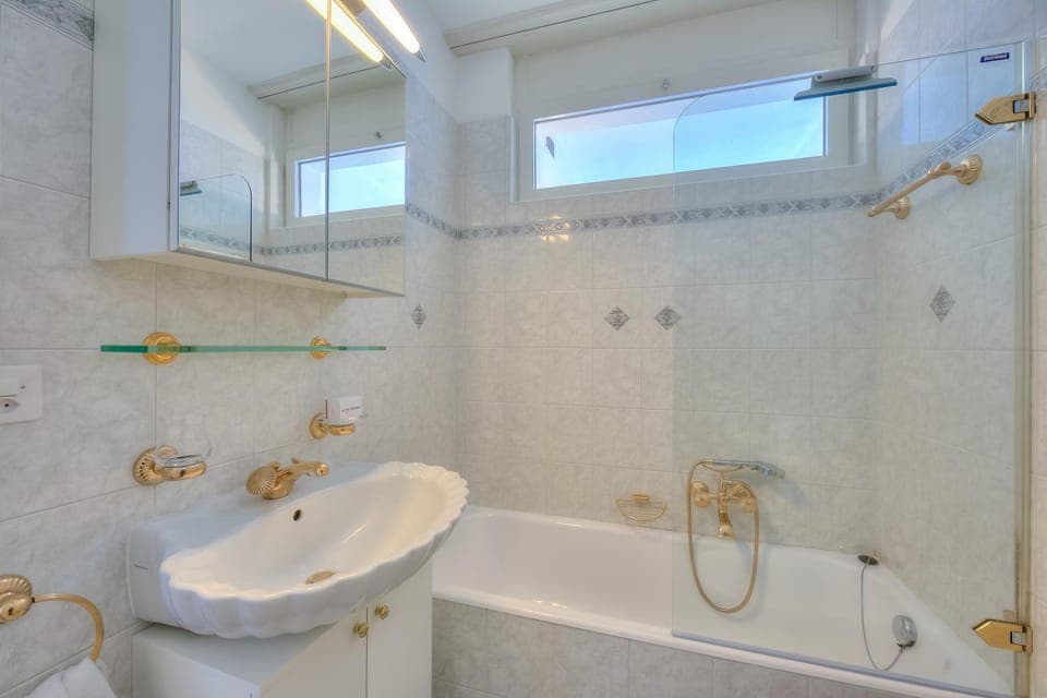 Bathroom, Bathroom, Bath