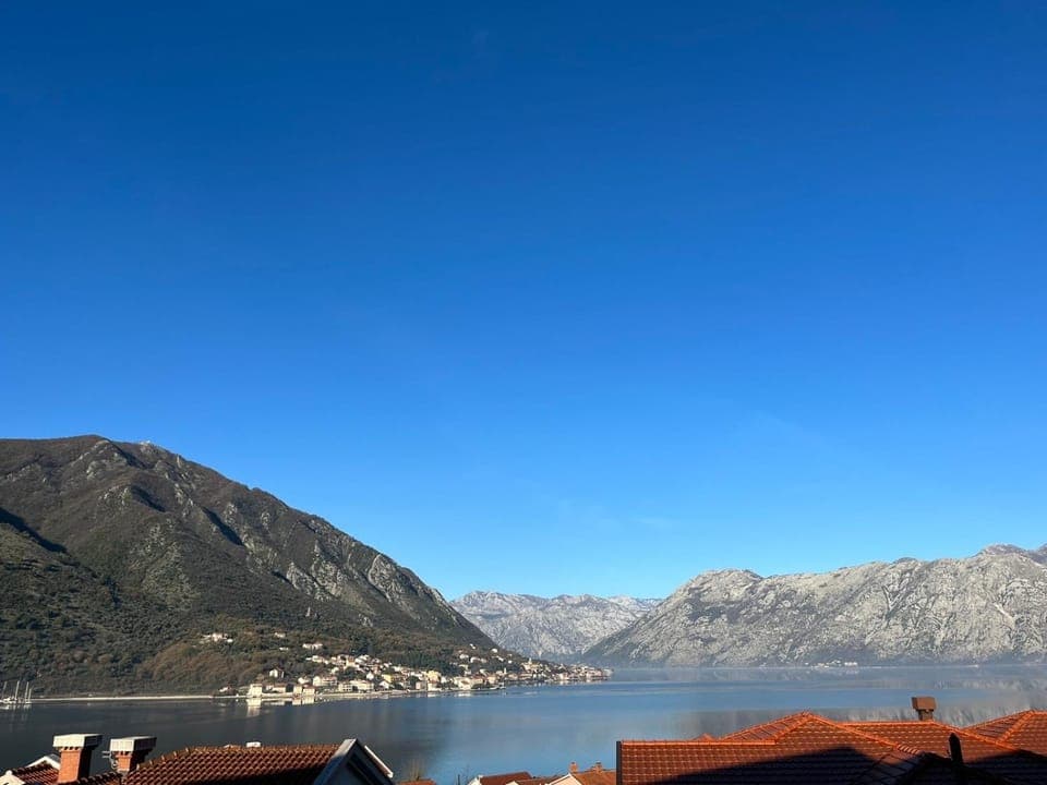 Day, Natural landscape, Mountain view, Sea view