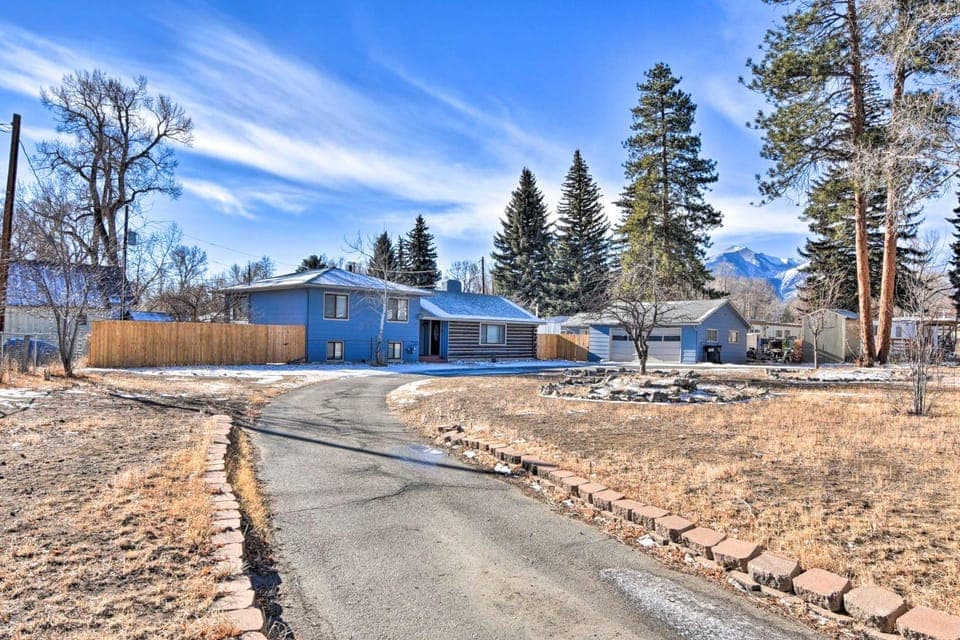 Downtown Buena Vista Cabin w/ Patio & Grill! Cabin in Buena Vista