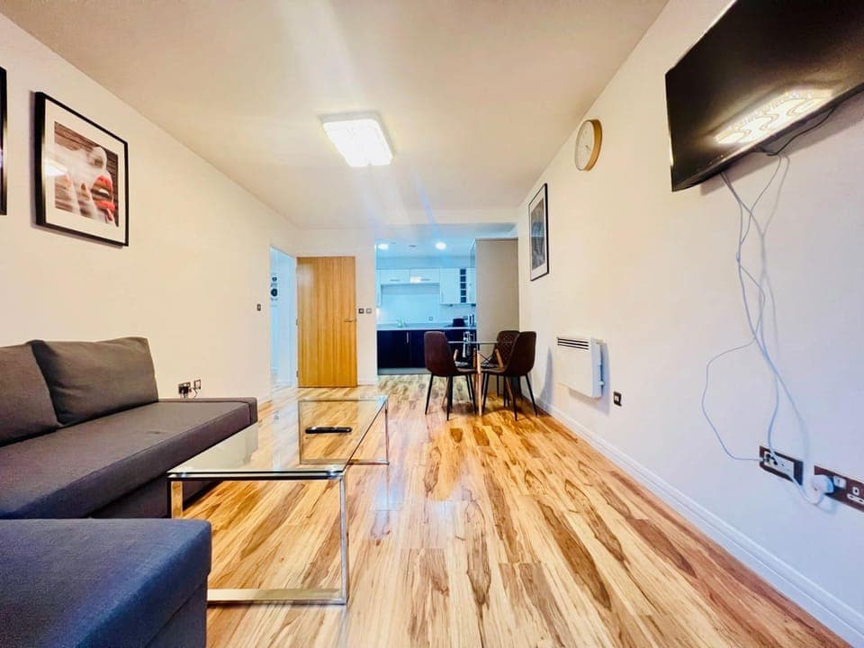 Communal lounge/ TV room, TV and multimedia, Kitchen or kitchenette, Living room, Seating area, Dining area, Evening entertainment, wardrobe