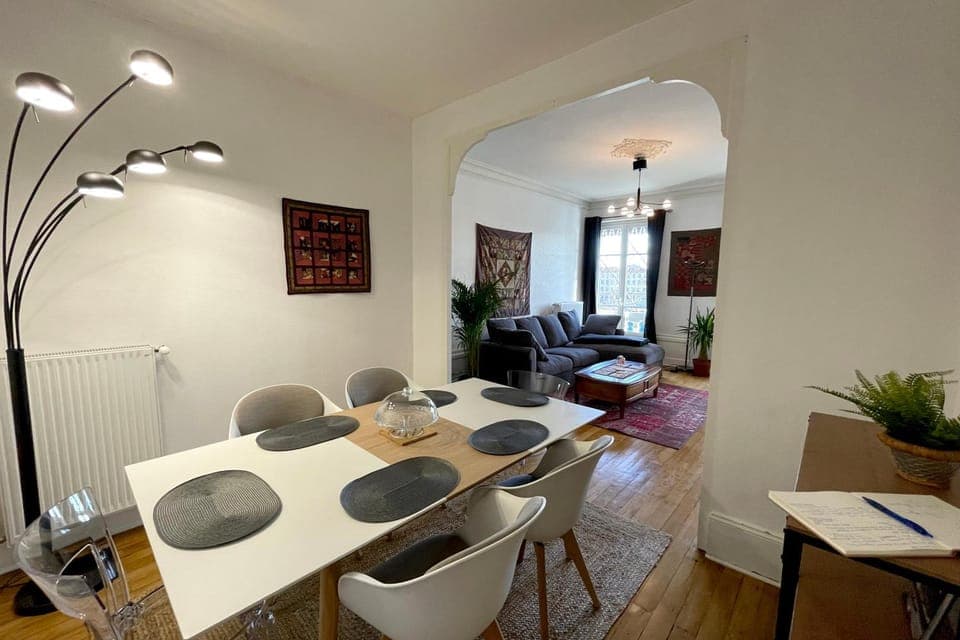 Communal lounge/ TV room