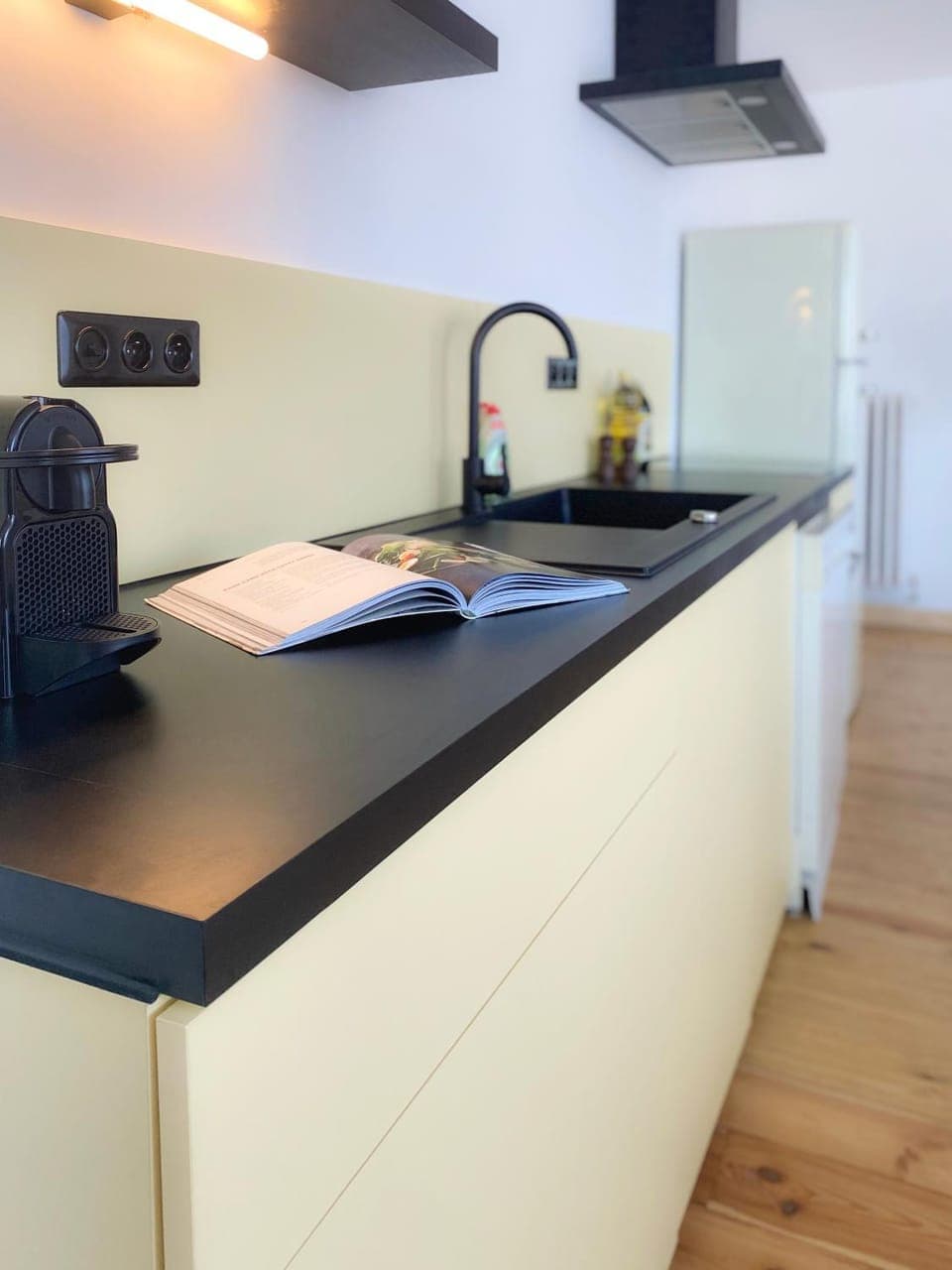 Kitchen or kitchenette, minibar, pet friendly, stove