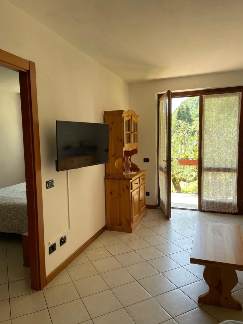 Living room, Bedroom