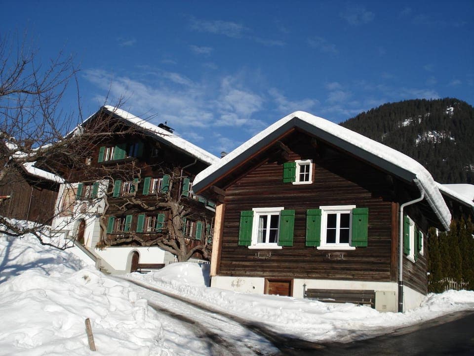 Property building, Day