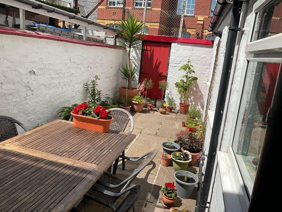 Patio, Balcony/Terrace, Internal: Not applicable to any particular room