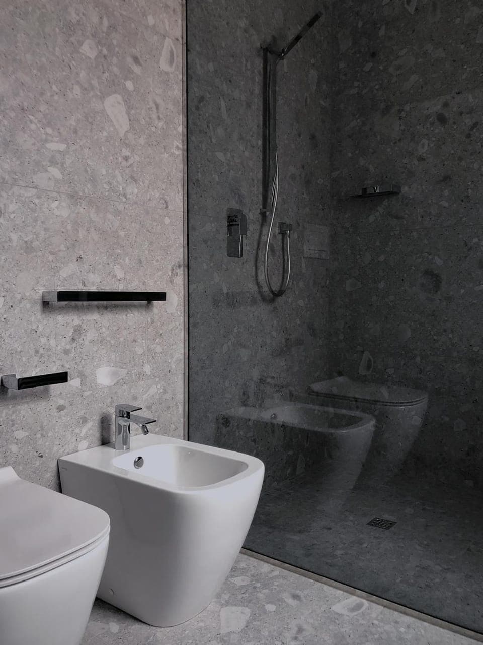 Shower, Bathroom, hair dresser, internet