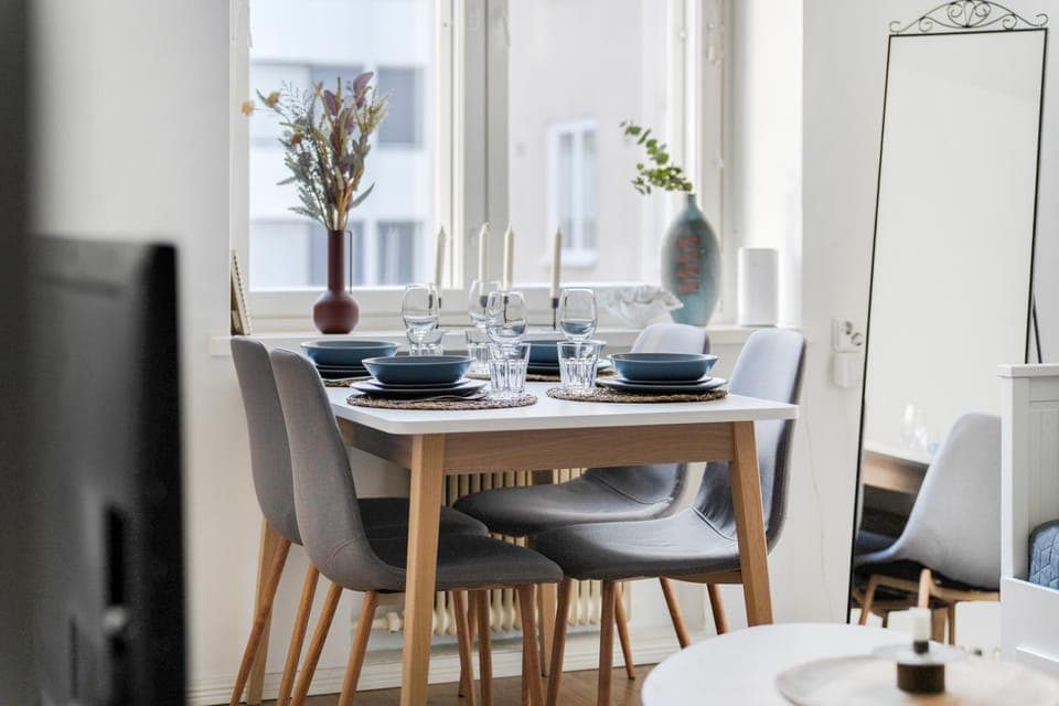 Dining area, Bedroom
