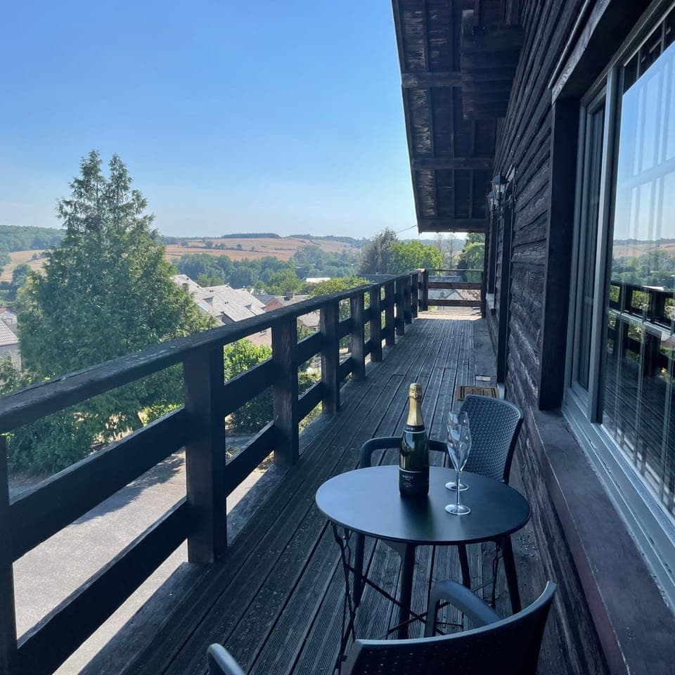 Property building, Balcony/Terrace